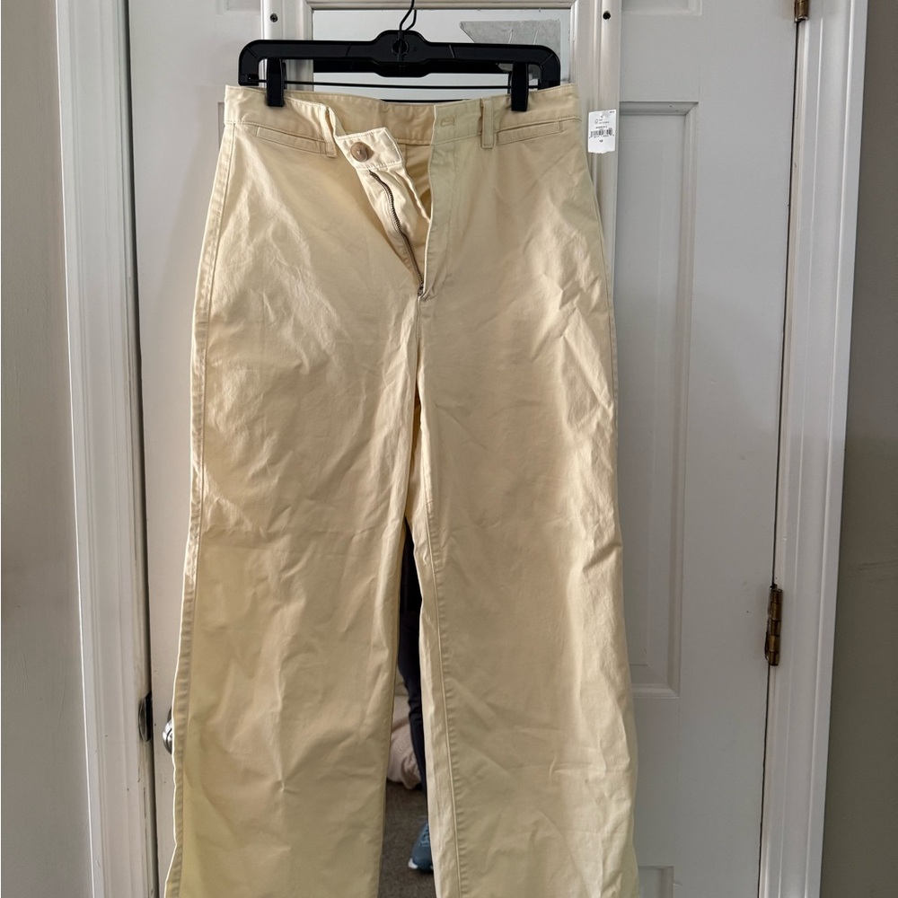GAP Women's Cream high rise Wide Leg Pants - NWT -  size 10